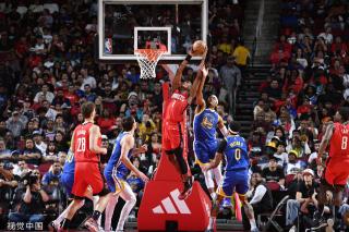 于争夺榜首 于争夺榜首