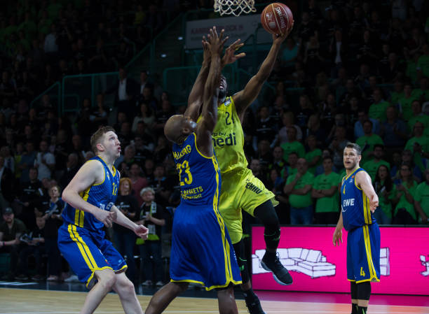 功率高达8 功率高达8