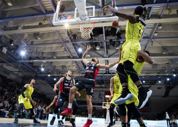 中三分拉开 中三分拉开